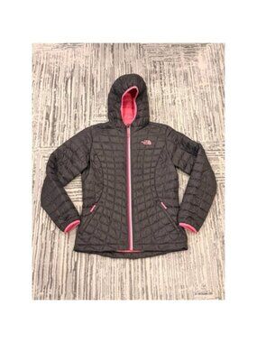 The North Face girls youth large 14/16 gray/pink Thermoball puffer Parker coat